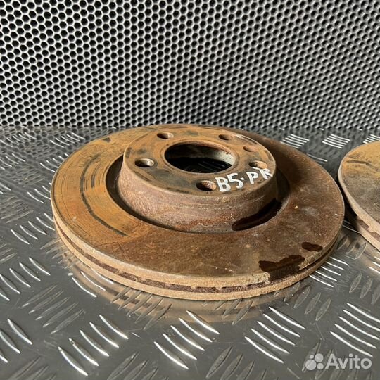 Диск тормозной Volkswagen Passat