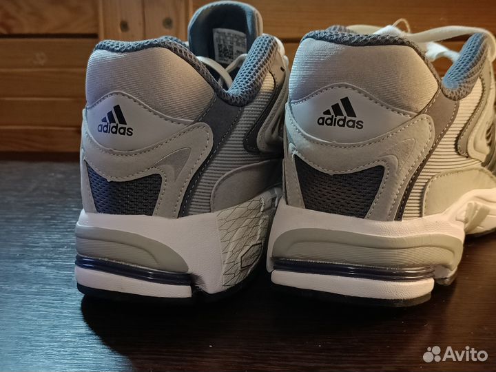 Кроссовки Adidas Response CL 43
