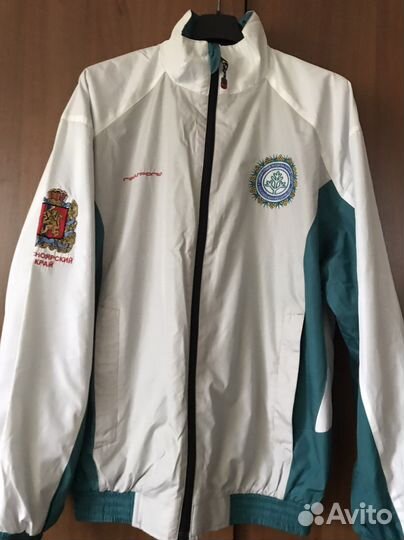 Спортивный костюм