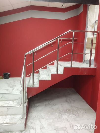 Поручни для лестниц