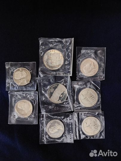 Набор монет СССР в капсулах, руками не трогали