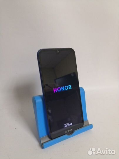 2.honor 8S 32Gb