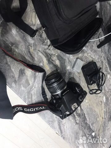 Фотоаппарат canon 1000d