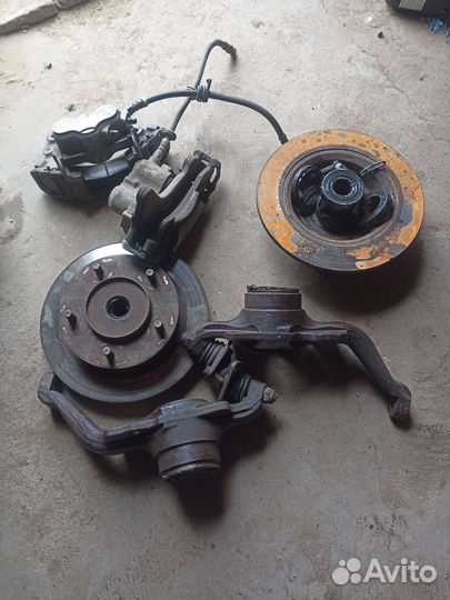 Поворотные кулаки Нива 2121,2123