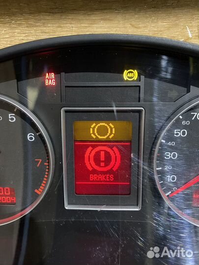 Панель приборов Audi A4 B7 бензин 1121255