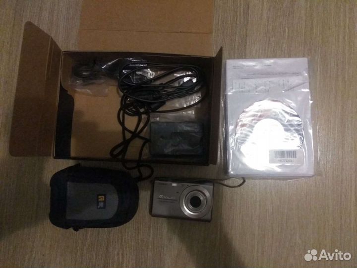 Цифровой фотоаппарат casio