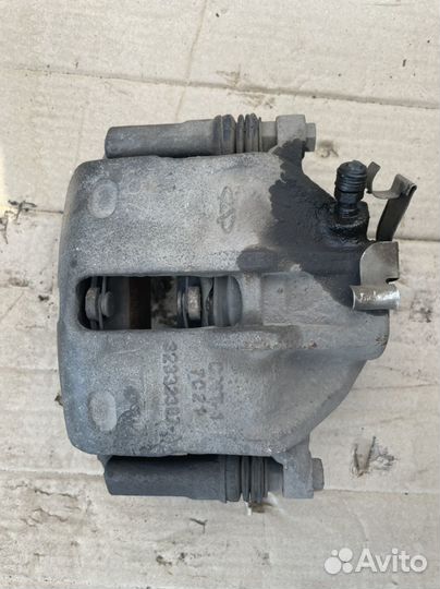 Суппорт передний правый Chery fora A21