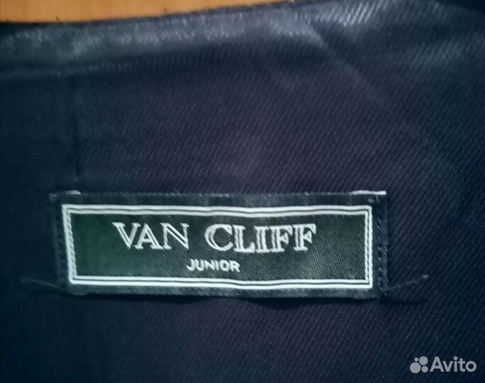 Школьная форма и брюки 140