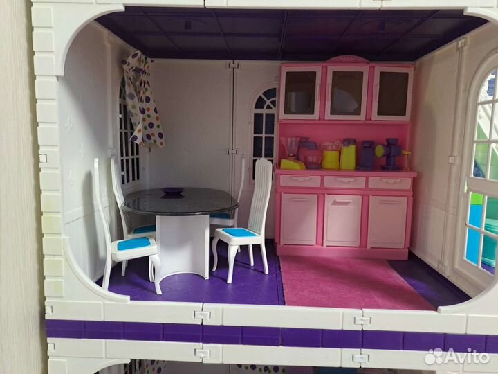 Большой кукольный домик для Барби с мебелью
