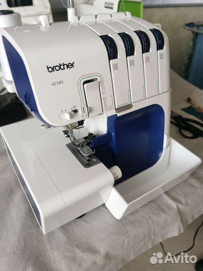 Оверлок Brother 4234D