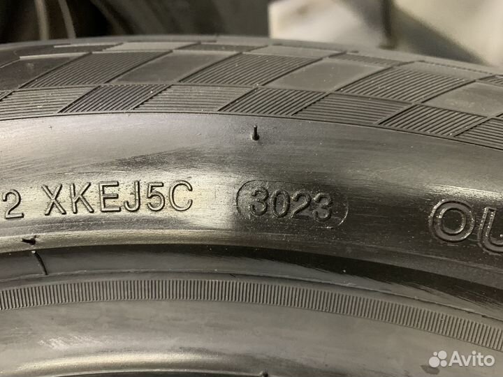 Zeta Impero 275/45 R21 и 315/40 R21 110Y