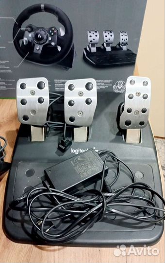 Игровая приставка Logitech G920 Driving Forse