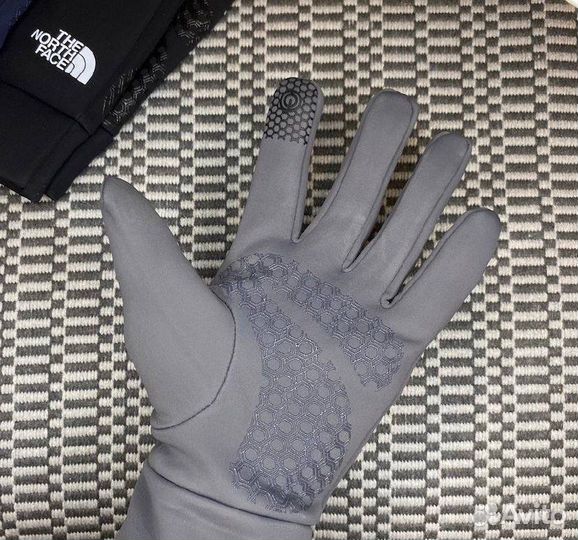 Перчатки TNF