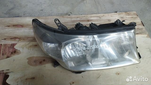 Фара левая Land Cruiser 200 2007-2012