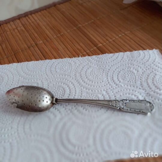 Серебряная ложка-ситечко