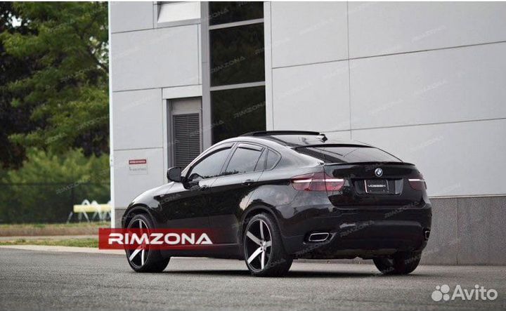 Литые диски R22 на BMW M5. Эфф1