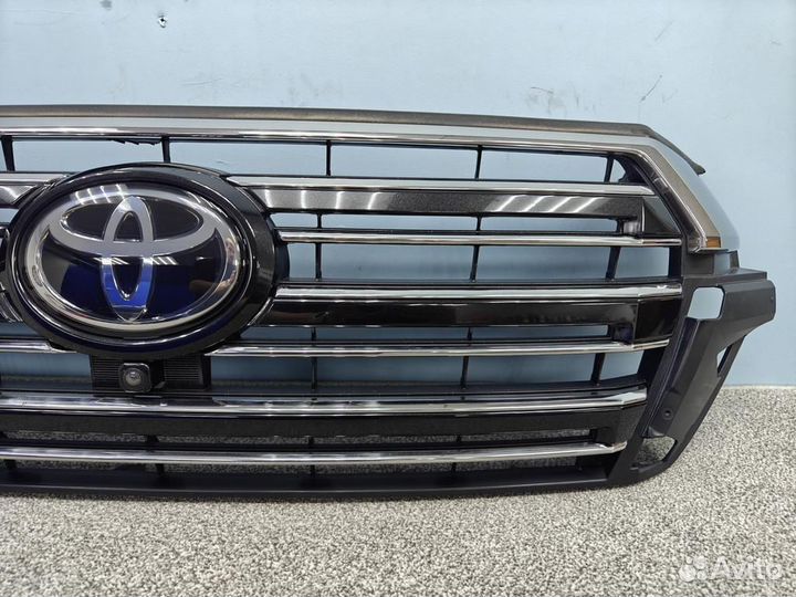 Решетка радиатора toyota land cruiser 200 2015-23