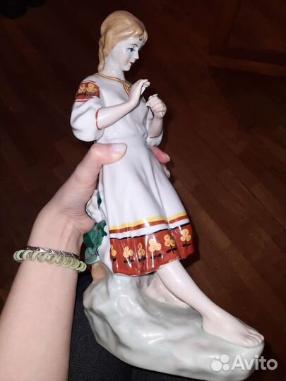 Фарфоровые статуэтки времен СССР лфз