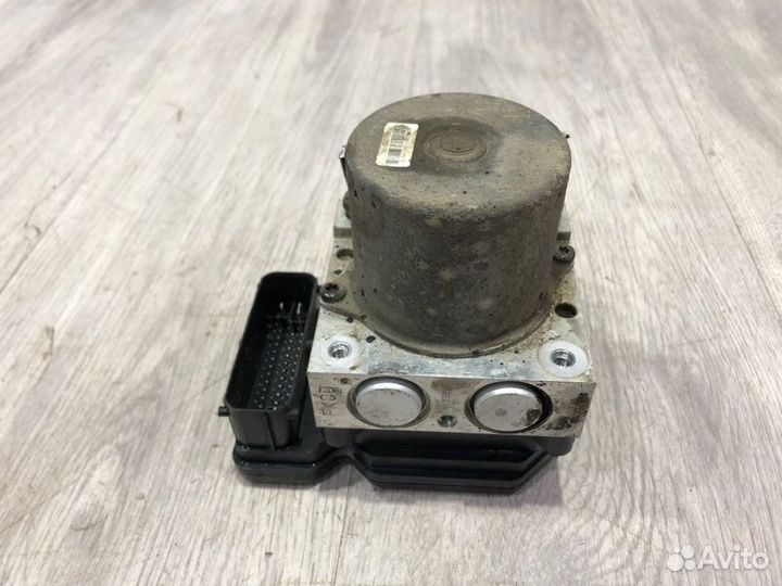 Блок abs Hyundai Solaris хэтчбек 2013