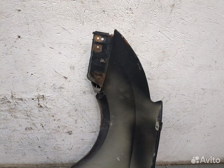 Крыло правое переднее Suzuki Swift