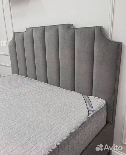 Дизайнерская кровать