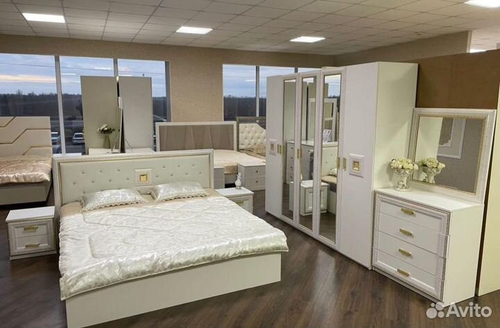 Спальная гарнитура