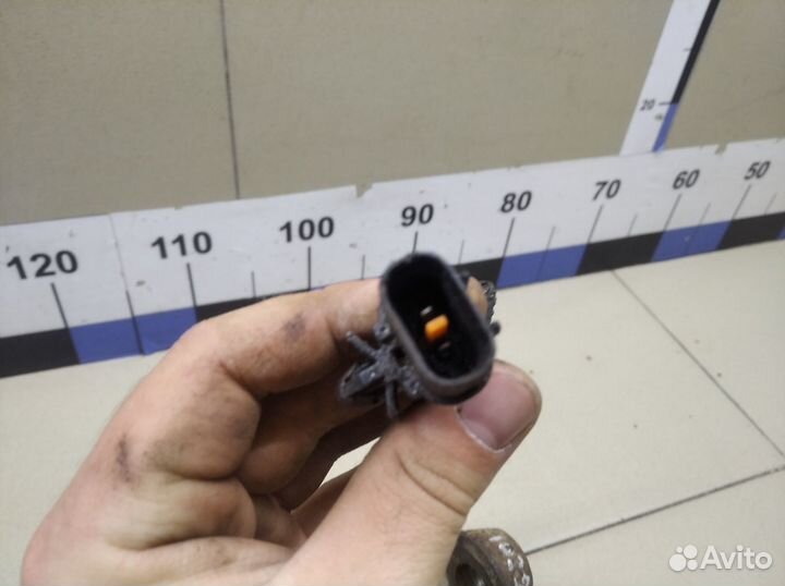 Кулак поворотный передний правый L200 (KB) 2006-20