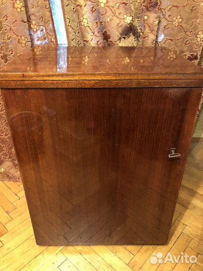 Швейная машинка Чайка 2