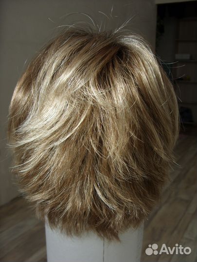 Парик немецкий. Новый