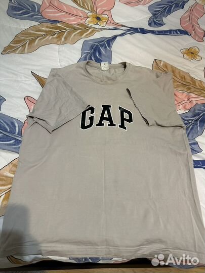 Футболка gap