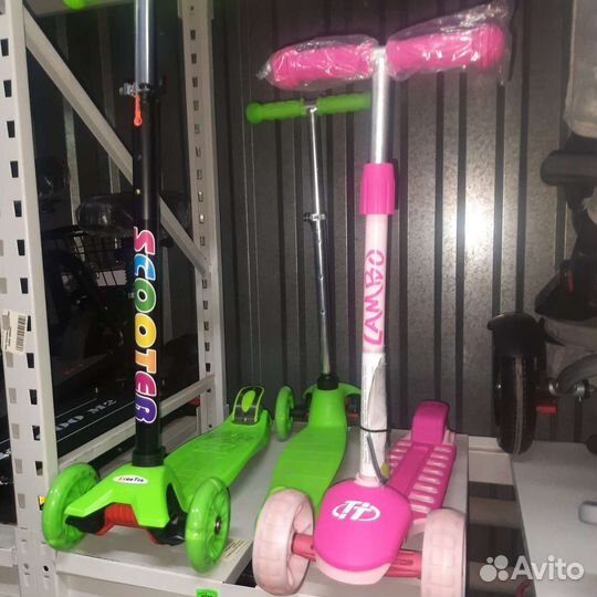 Трехколесный самокат