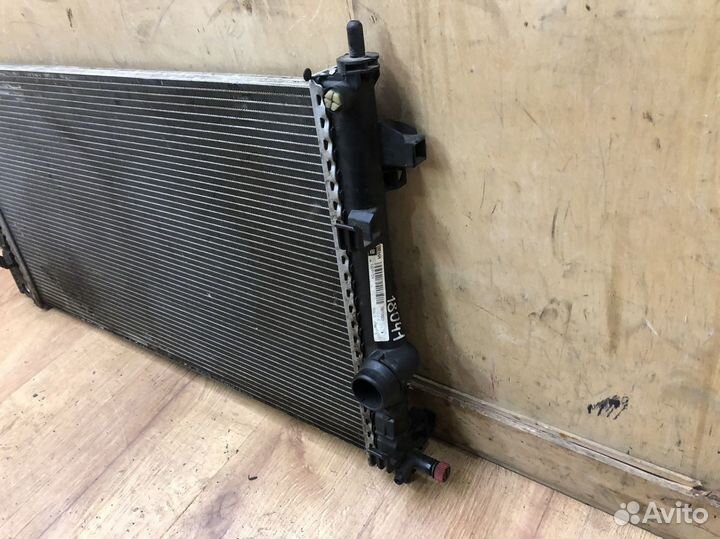 Радиатор основной Opel Insignia 2008-2017 АКПП