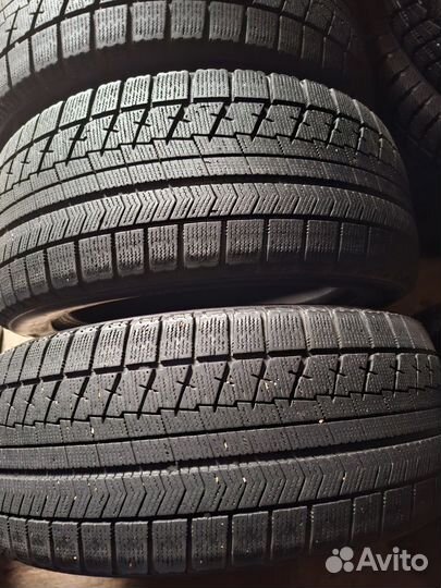 Bridgestone Blizzak VRX 225/50 R17