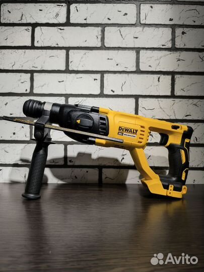 Бесщеточный перфоратор dewalt DCH133 с кейсом