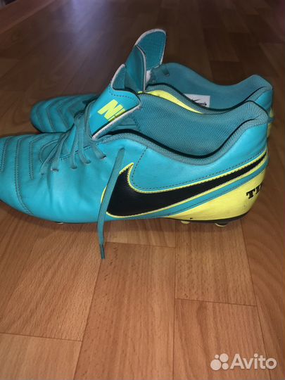 Бутсы Nike tempo