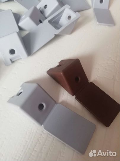 Петли для дверей