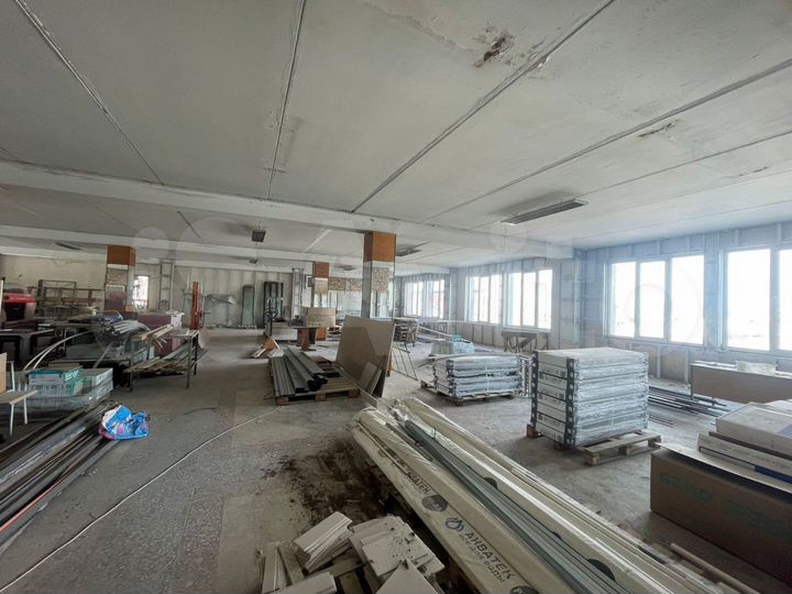 Офис с новым ремонтом и парковкой, 2244 м²