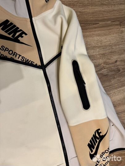 Nike tech fleece zip hoodie