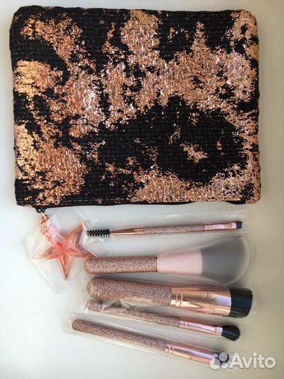 Дорожный набор кистей MAC