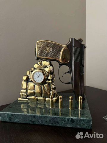 Настольный прибор из бронзы (пистолет) с часами