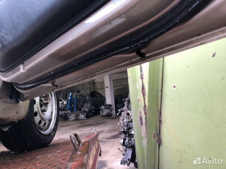 Дверь передняя правая Kia Rio 3