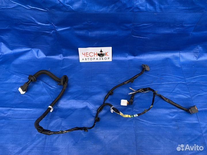 Проводка задней правой двери Nissan X-Trail T31