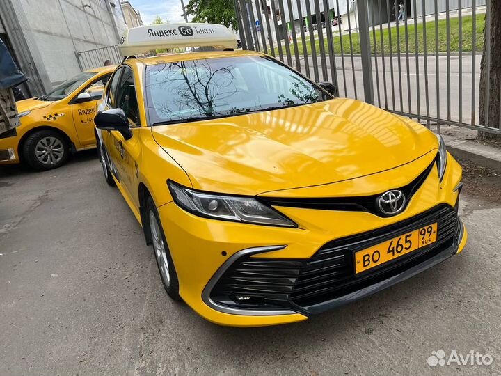 Аренда авто под такси Toyota Camry с лицензией 6 1