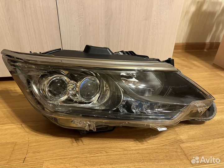 Фара правая toyota camry 55 камри 55 exclusive