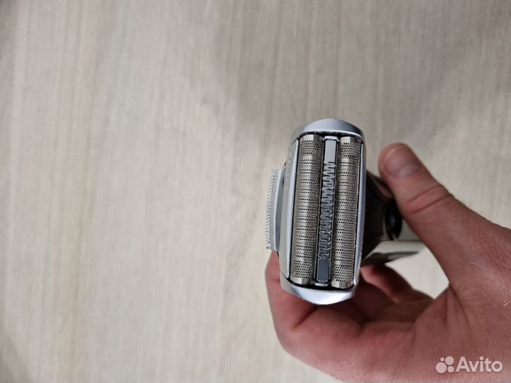 Электробритва Braun Series 5 570s-4