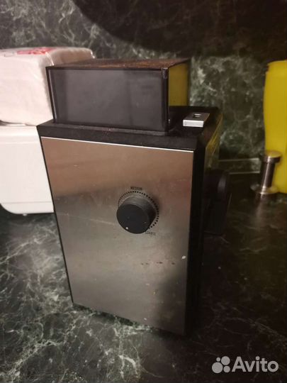 Комплект кофеварка и кофемолка Delonghi