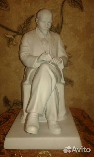 Статуэтка лфз Ленин В. И. (бисквит)