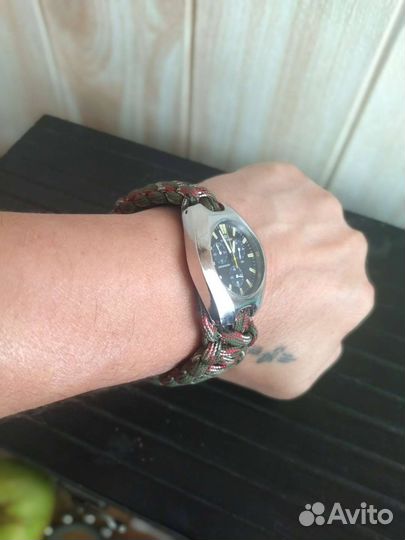 Часы denich desing