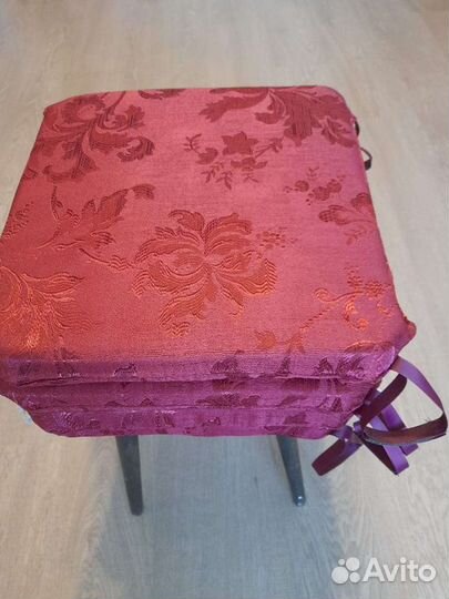Покрывало и сидушки на стулья