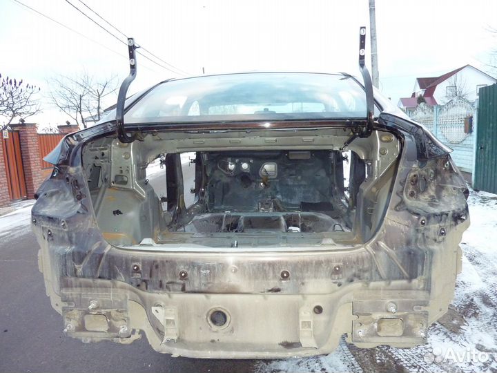 Opel Astra J кузов крыша лонжерон крыло